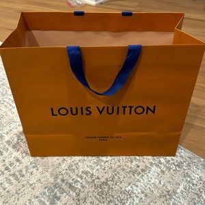 BRAND NEW Louis Vuitton Paper bag